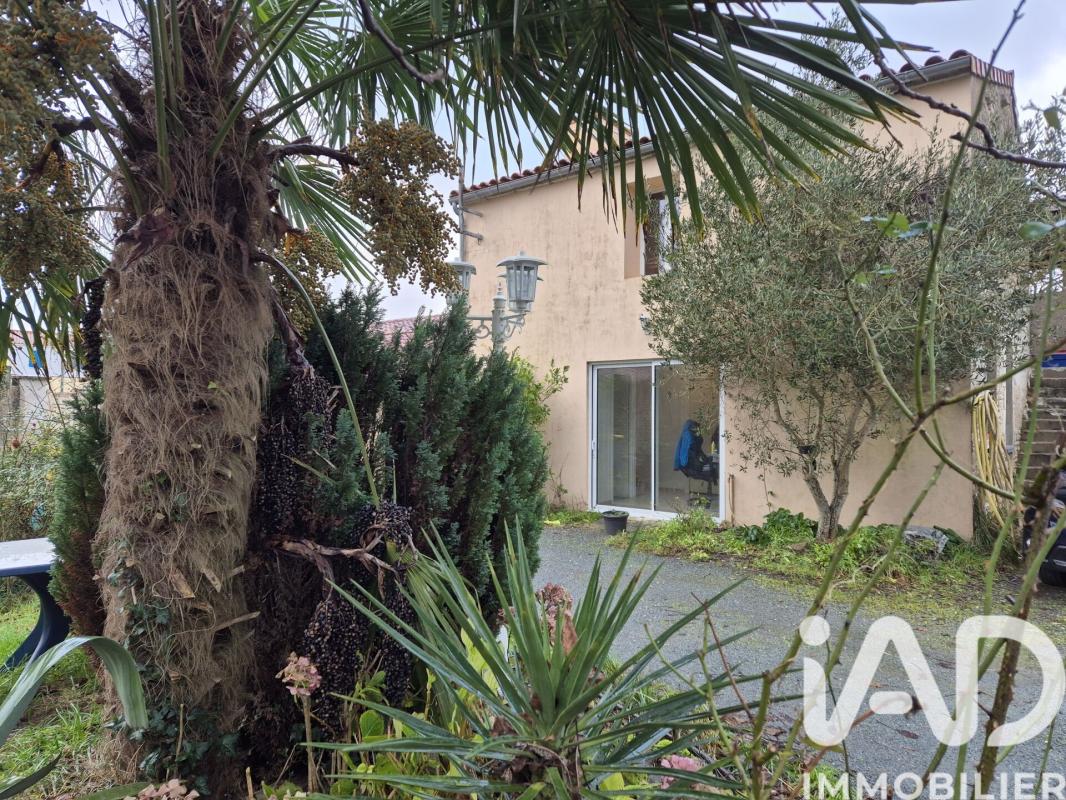 Maison 4 Pièce(s) Angles