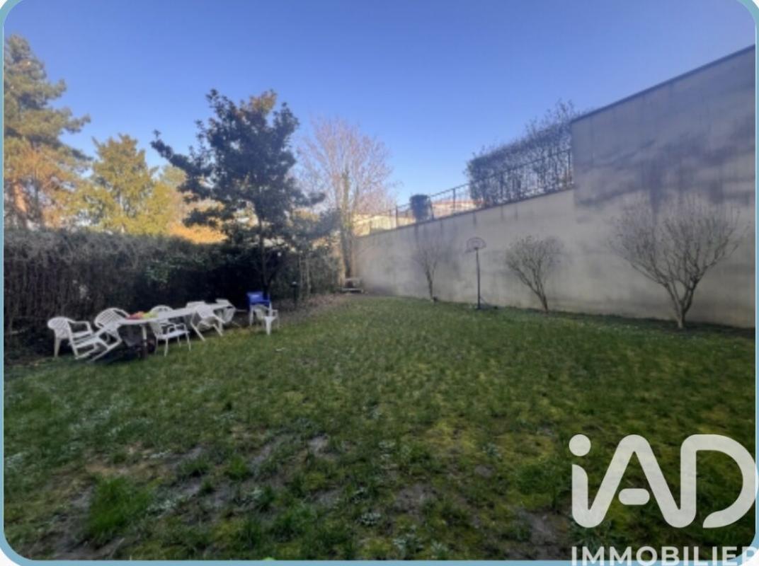 Appartement 5 Pièce(s) Villemomble