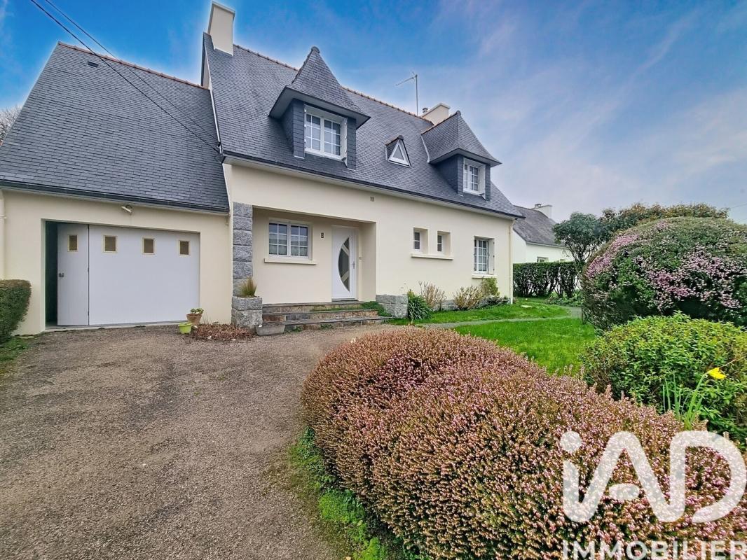 Maison traditionnelle 8 Pièce(s) Plogastel-Saint-Germain