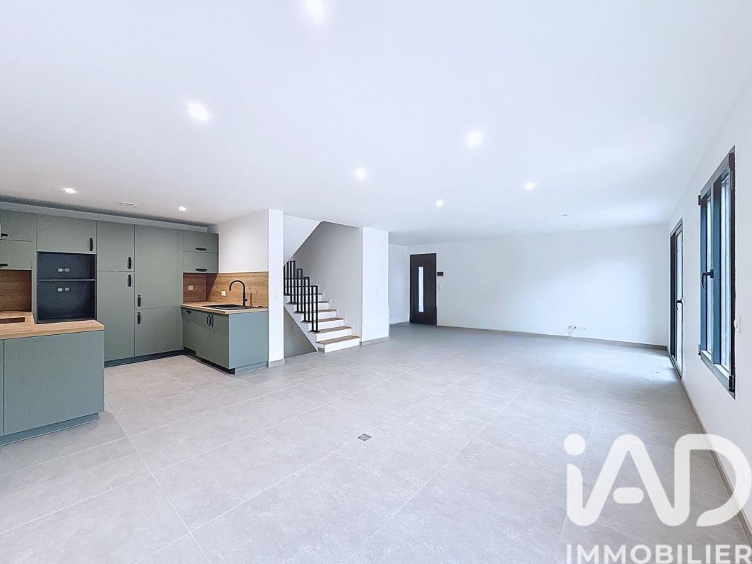 Maison traditionnelle 6 Pièce(s) Neuilly-Plaisance