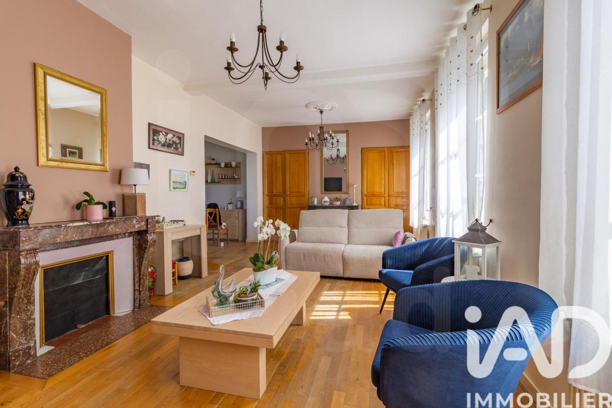 Demeure 7 Pièce(s) Noyon