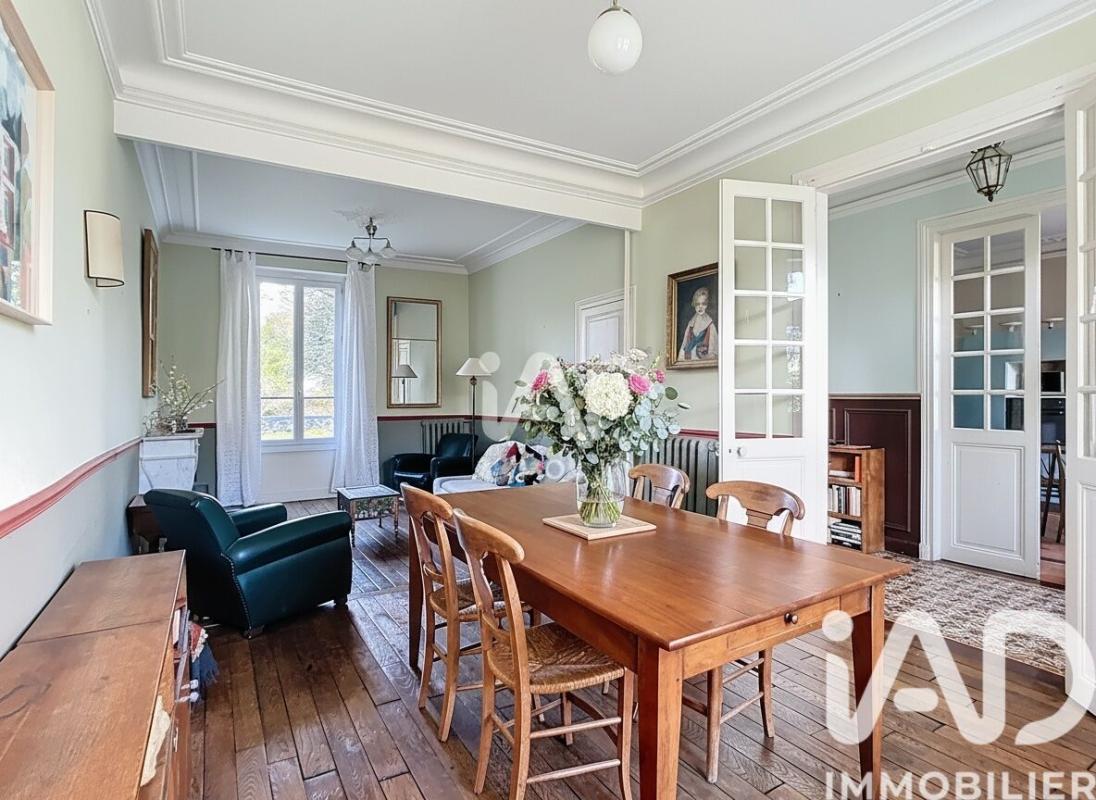 Demeure 8 Pièce(s) Saint-Maur-des-Fossés