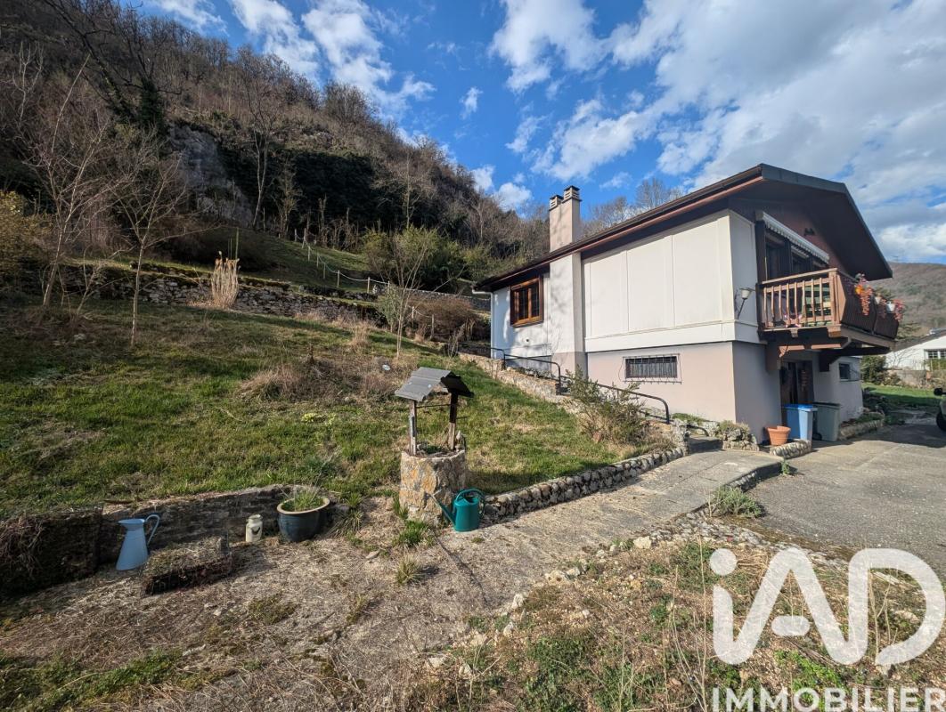 Maison 4 Pièce(s) Thoirette-Coisia