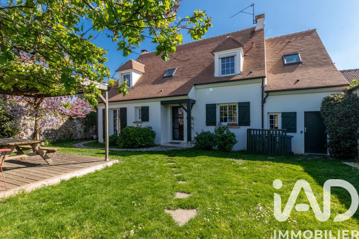 Maison 6 Pièce(s) La Ville-du-Bois