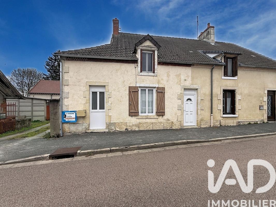 Maison de ville 4 Pièce(s) Saint-Pierre-le-Moûtier