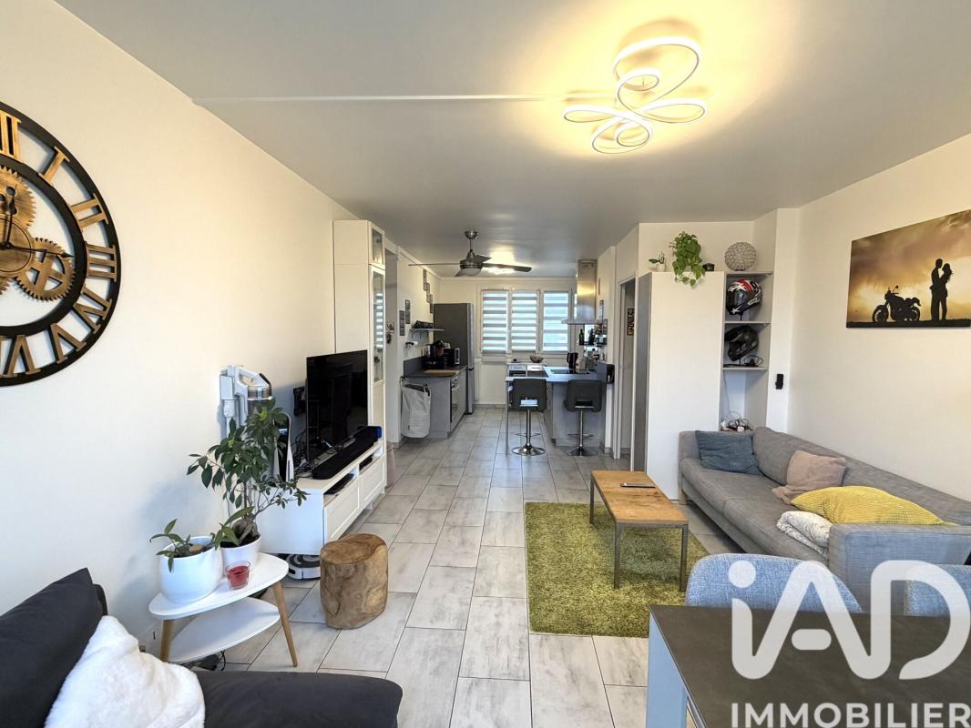 Appartement 4 Pièce(s) Égly