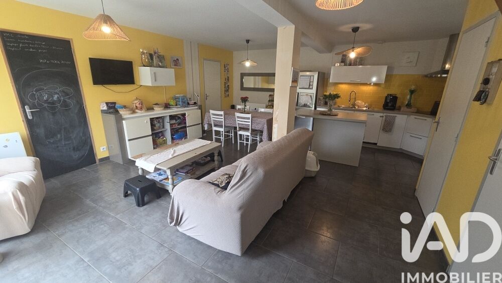 Maison traditionnelle 11 Pièce(s) Lunan