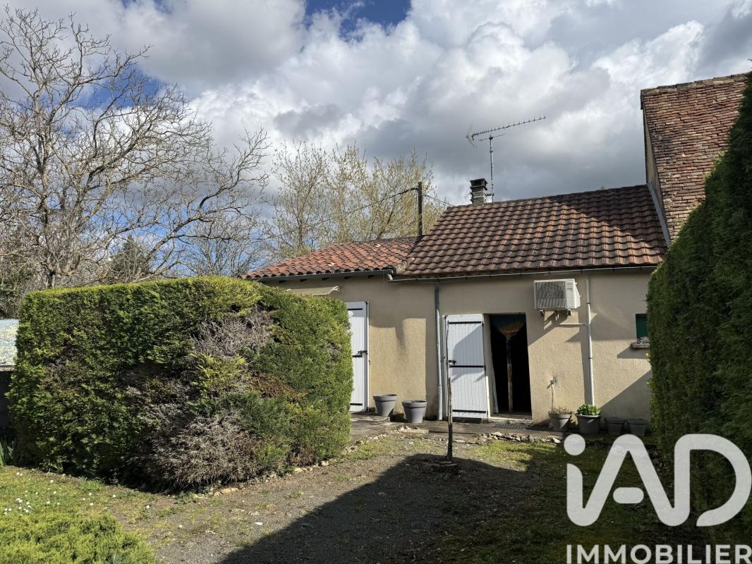 Maison 3 Pièce(s) Faux