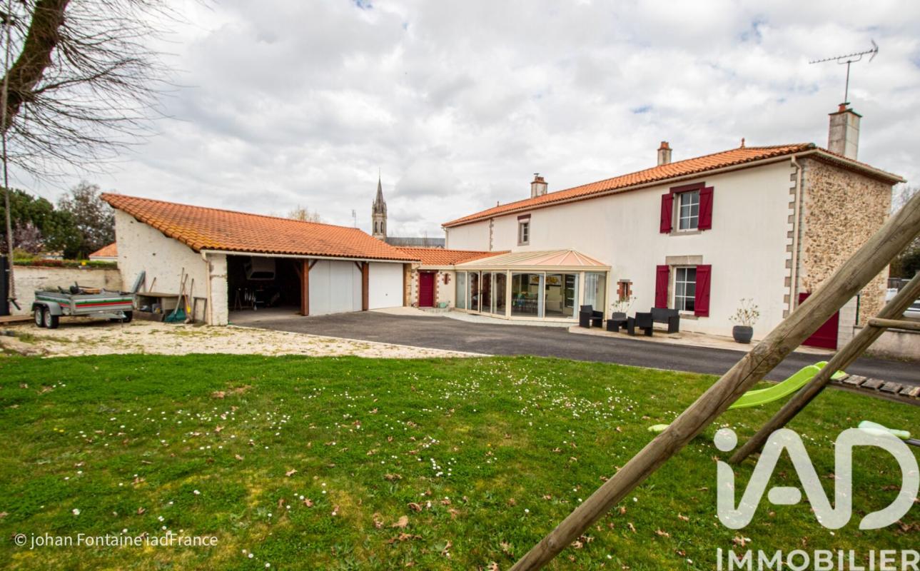 Maison traditionnelle 6 Pièce(s) Saint-Denis-la-Chevasse