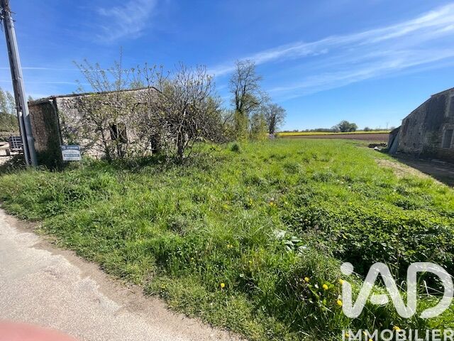 Terrain  Nieul-lès-Saintes