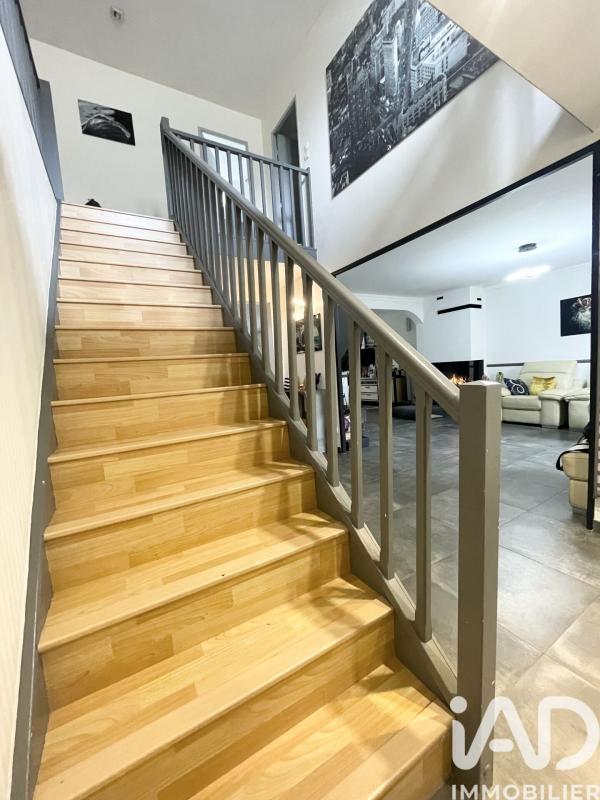 Maison 7 Pièce(s) Saint-Germain-lès-Corbeil