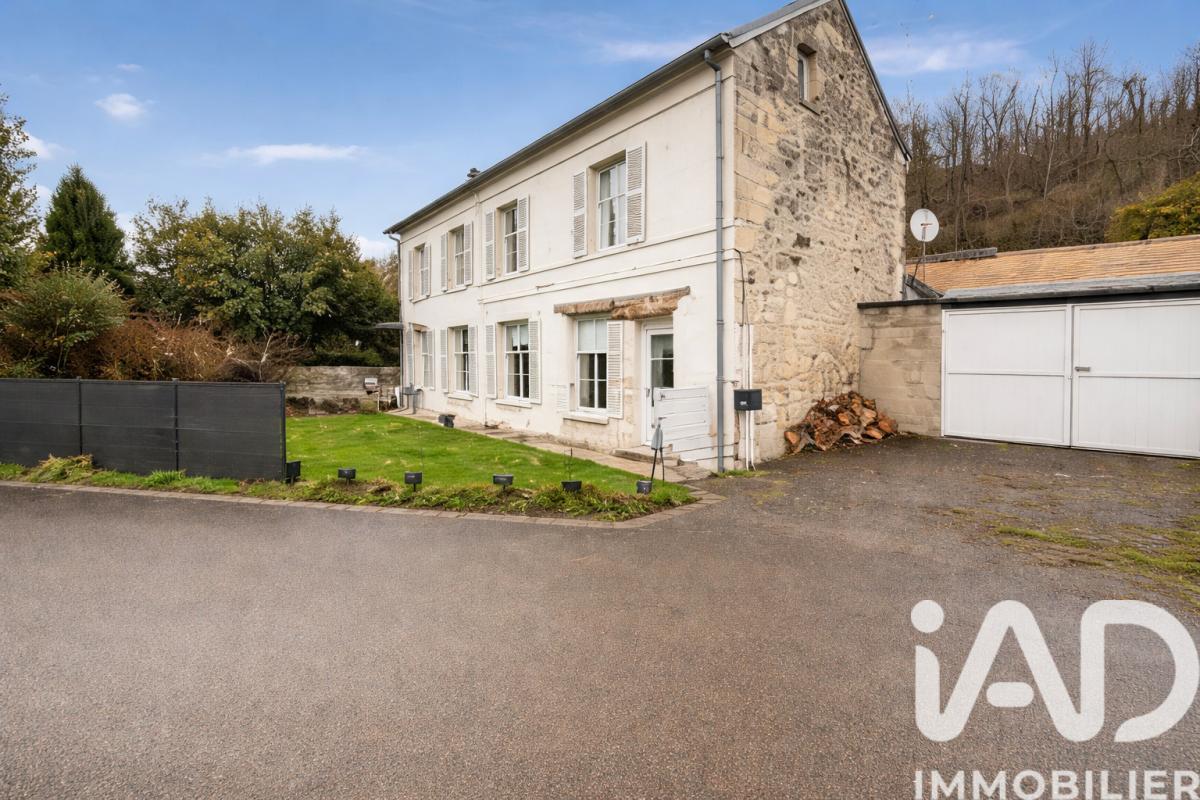 Maison 11 Pièce(s) Bonneuil-en-Valois