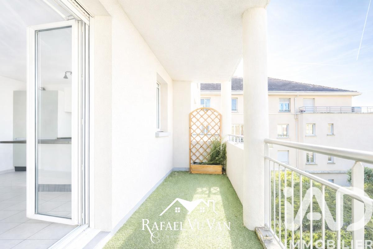 Appartement 3 Pièce(s) Neuilly-sur-Marne