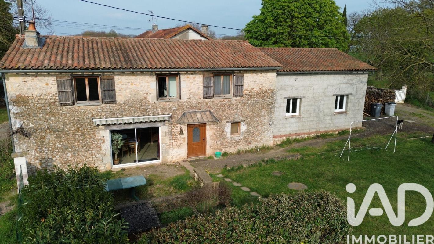 Maison 6 Pièce(s) Gençay