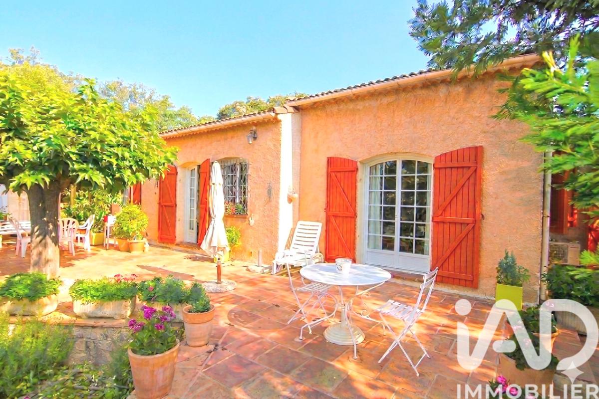 Propriété 6 Pièce(s) Méounes-lès-Montrieux