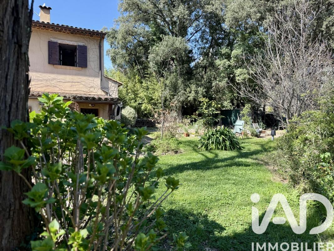 Maison traditionnelle 7 Pièce(s) Le Plan-de-la-Tour