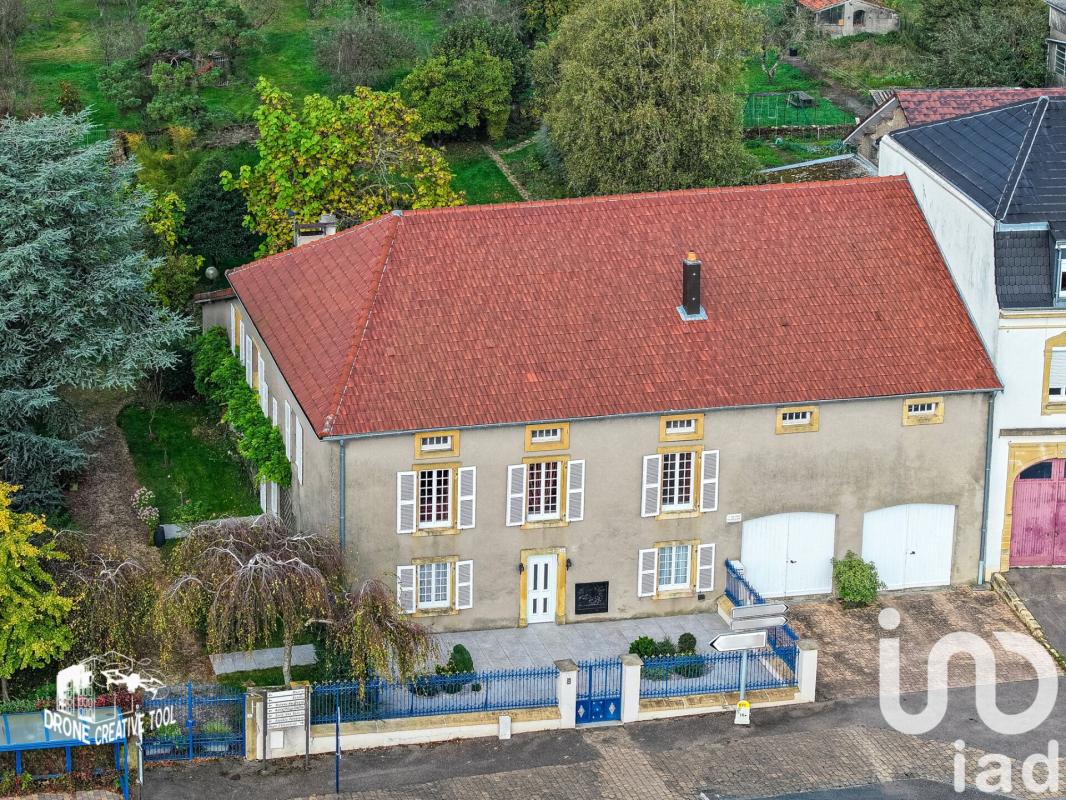 Demeure 10 Pièce(s) Montois-la-Montagne