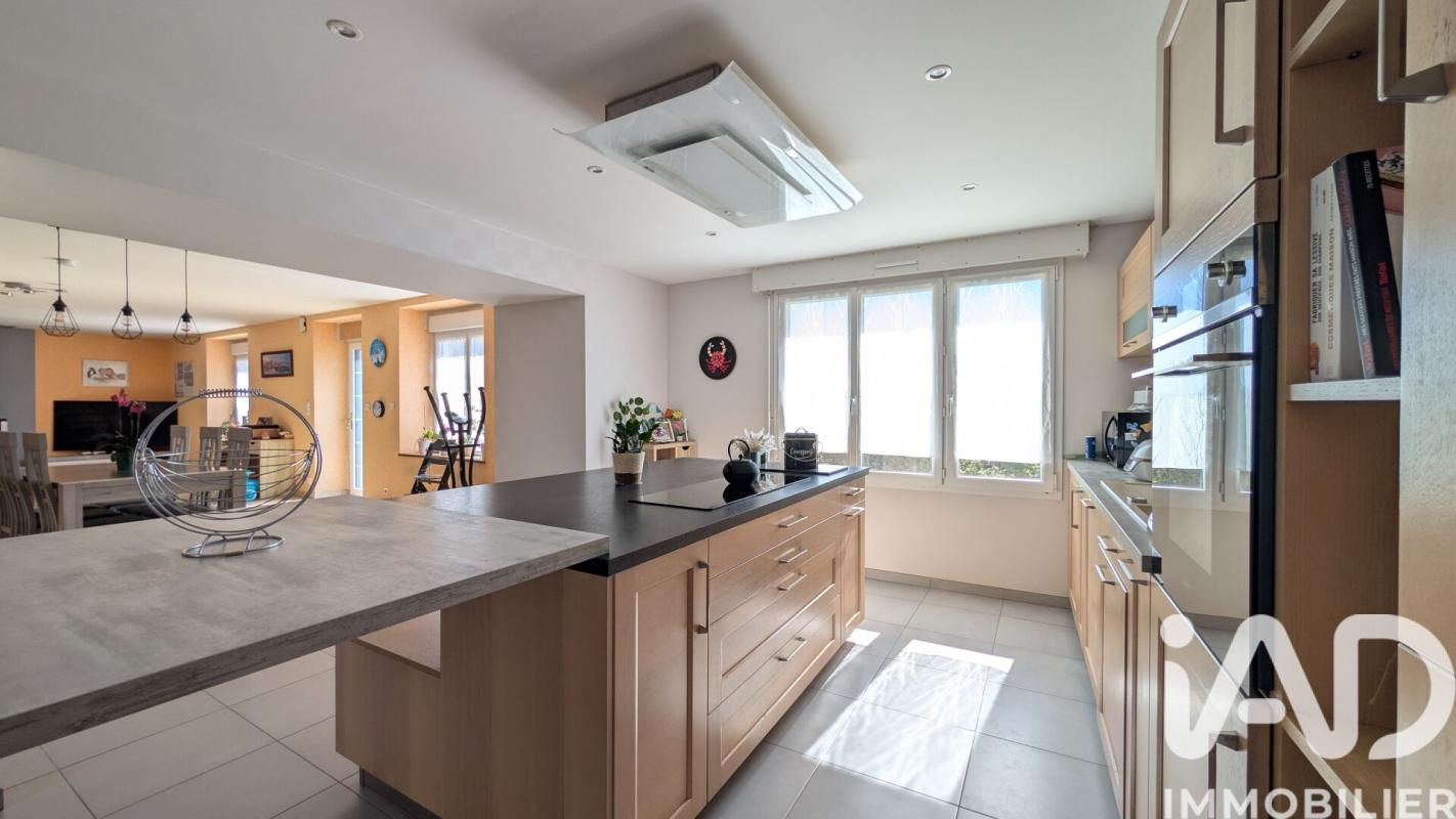 Maison longère 6 Pièce(s) Moréac