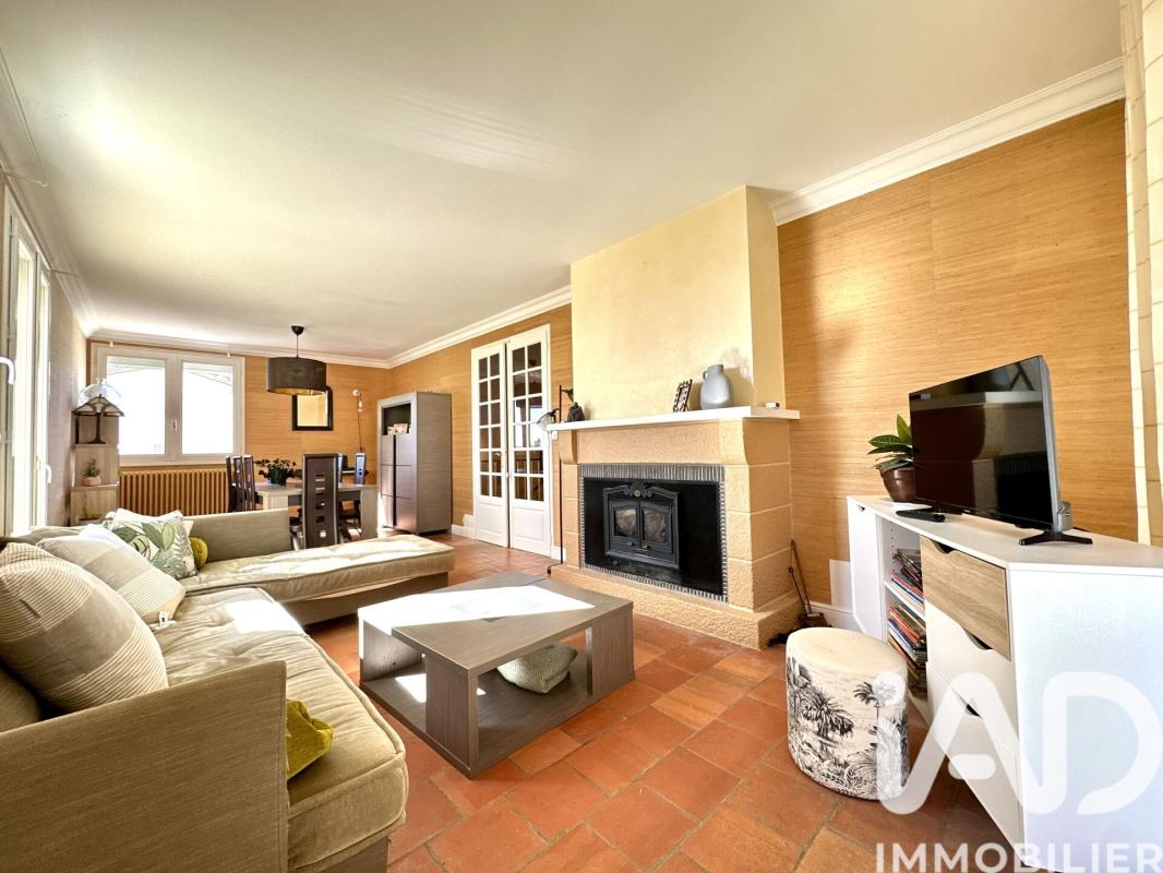 Maison 7 Pièce(s) Le Poiré-sur-Vie