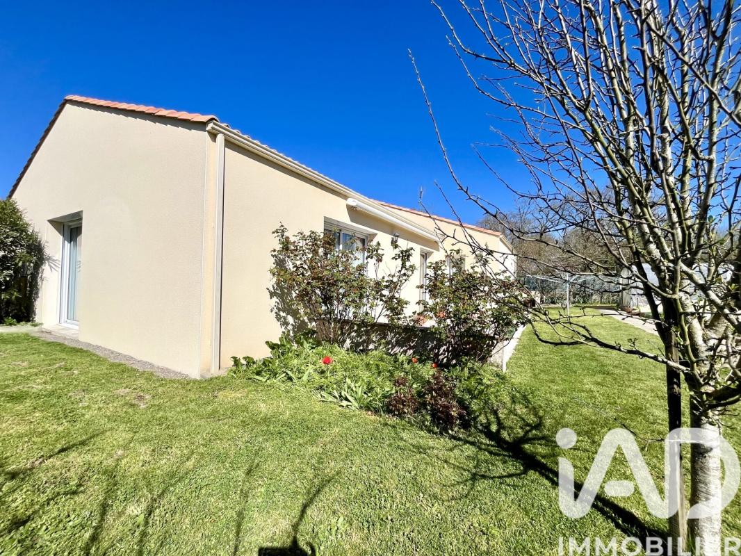 Maison 5 Pièce(s) Le Poiré-sur-Vie