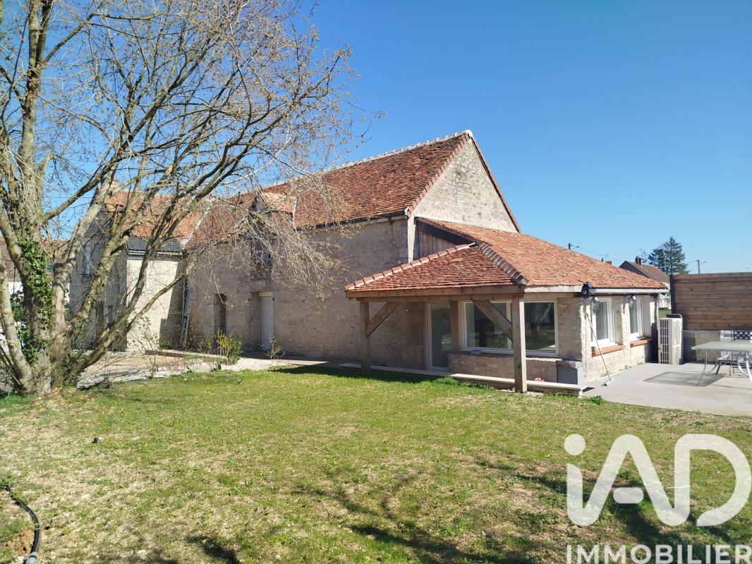 Maison 7 Pièce(s) Ouzouer-le-Marché