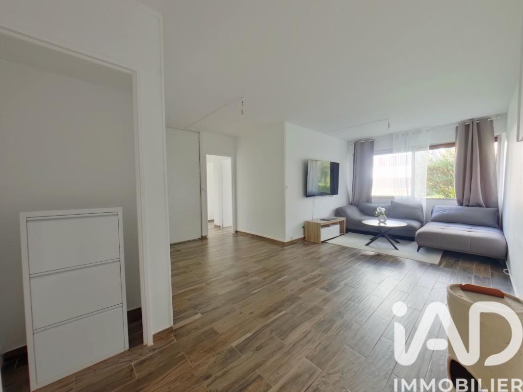 Appartement 3 Pièce(s) Boussy-Saint-Antoine