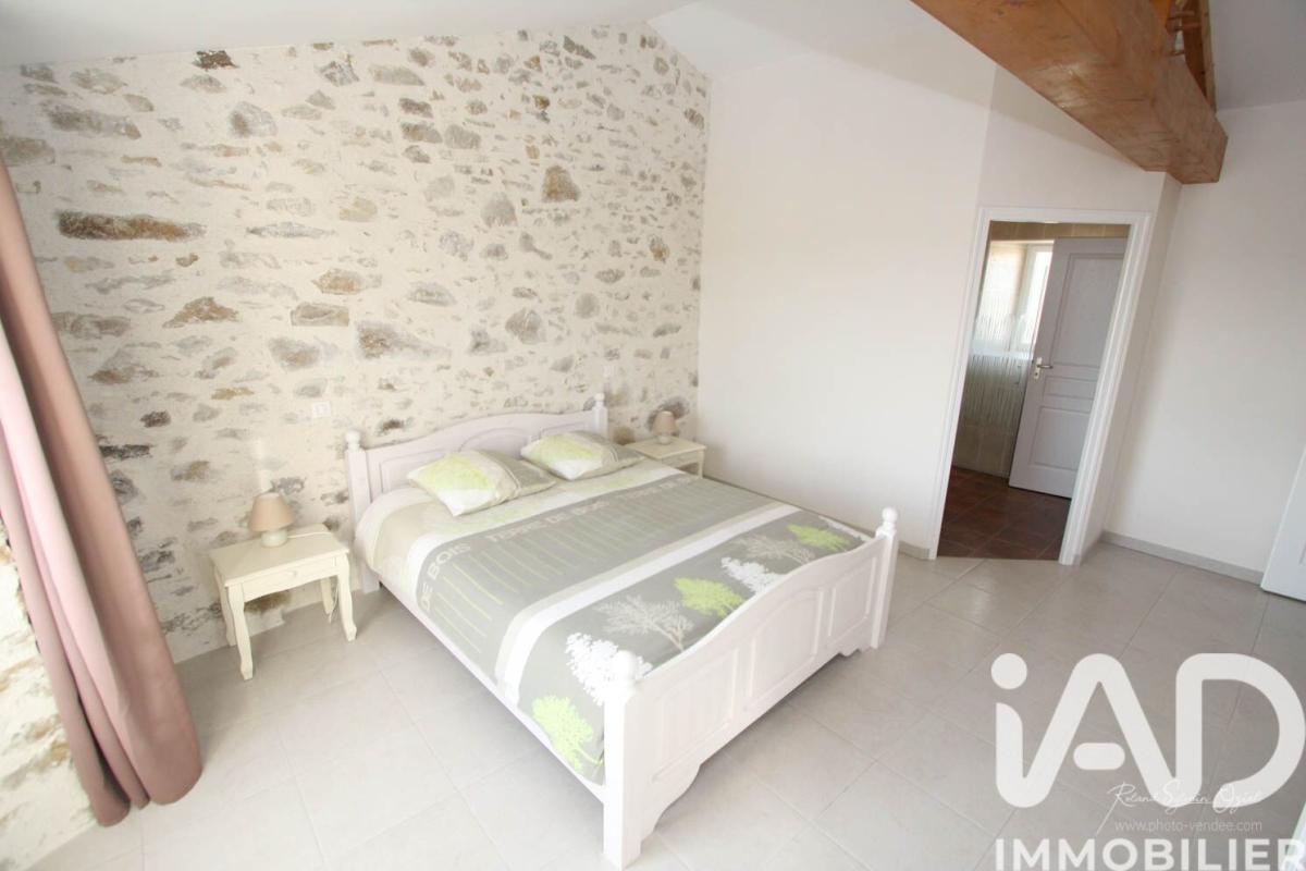 Maison 8 Pièce(s) Le Poiré-sur-Vie - Photo 11