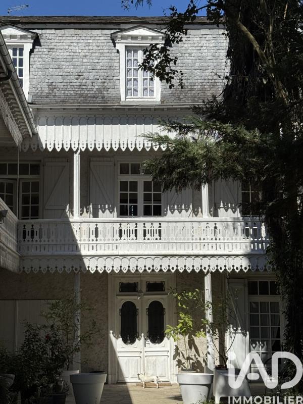 Maison 9 Pièce(s) Oloron-Sainte-Marie