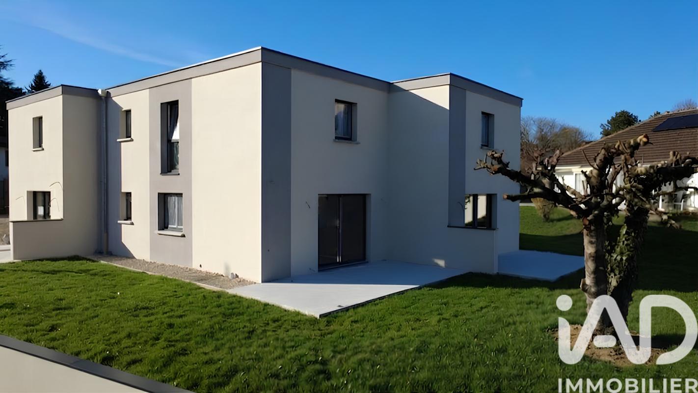 Maison 3 Pièce(s) École-Valentin