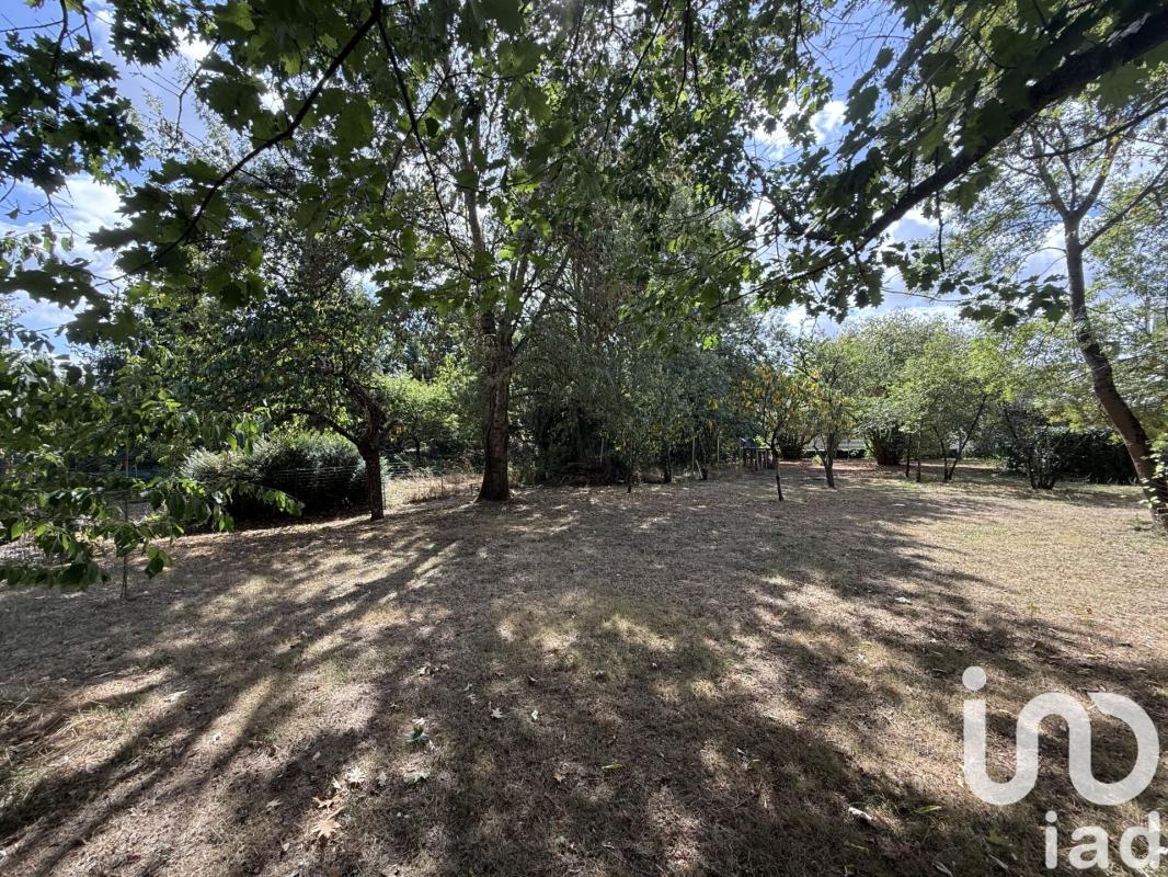 Terrain  Mûrs-Erigné