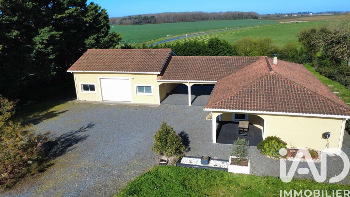 Maison 6 Pièce(s) Saint-Julien-l'Ars