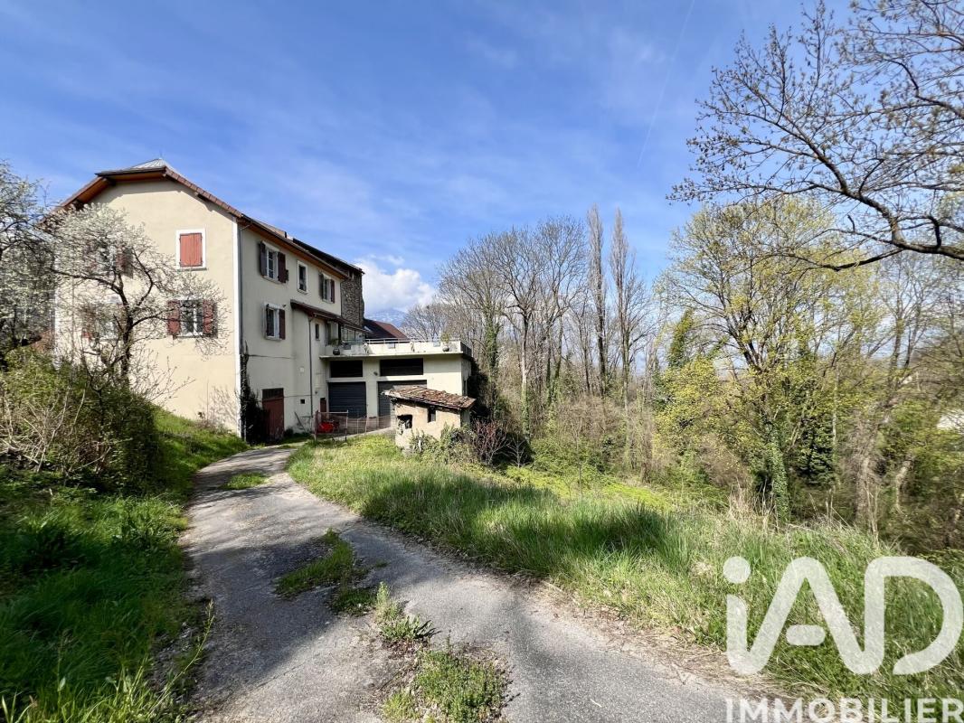 Demeure 8 Pièce(s) Saint-Georges-de-Commiers