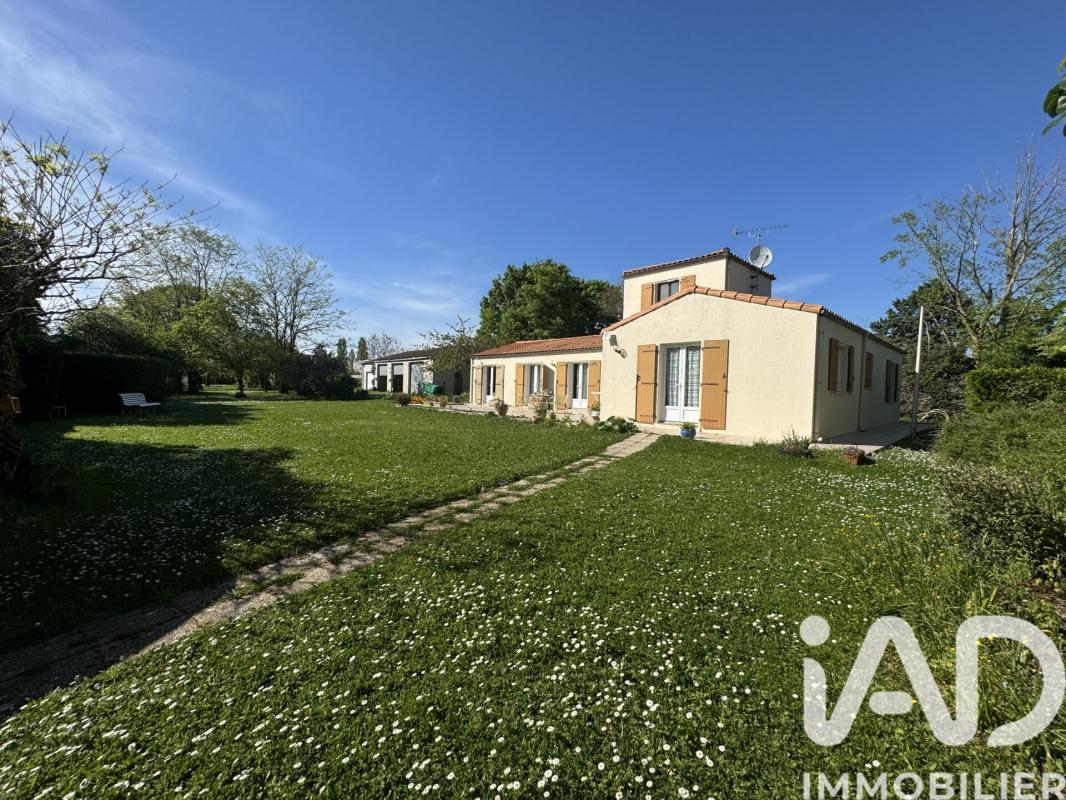 Maison 5 Pièce(s) Saint-Sauveur-d'Aunis