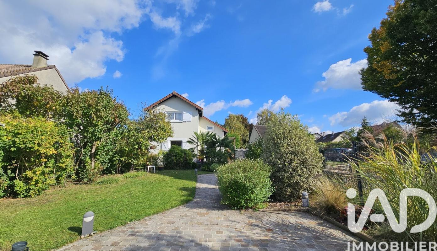 Maison traditionnelle 6 Pièce(s) Noiseau