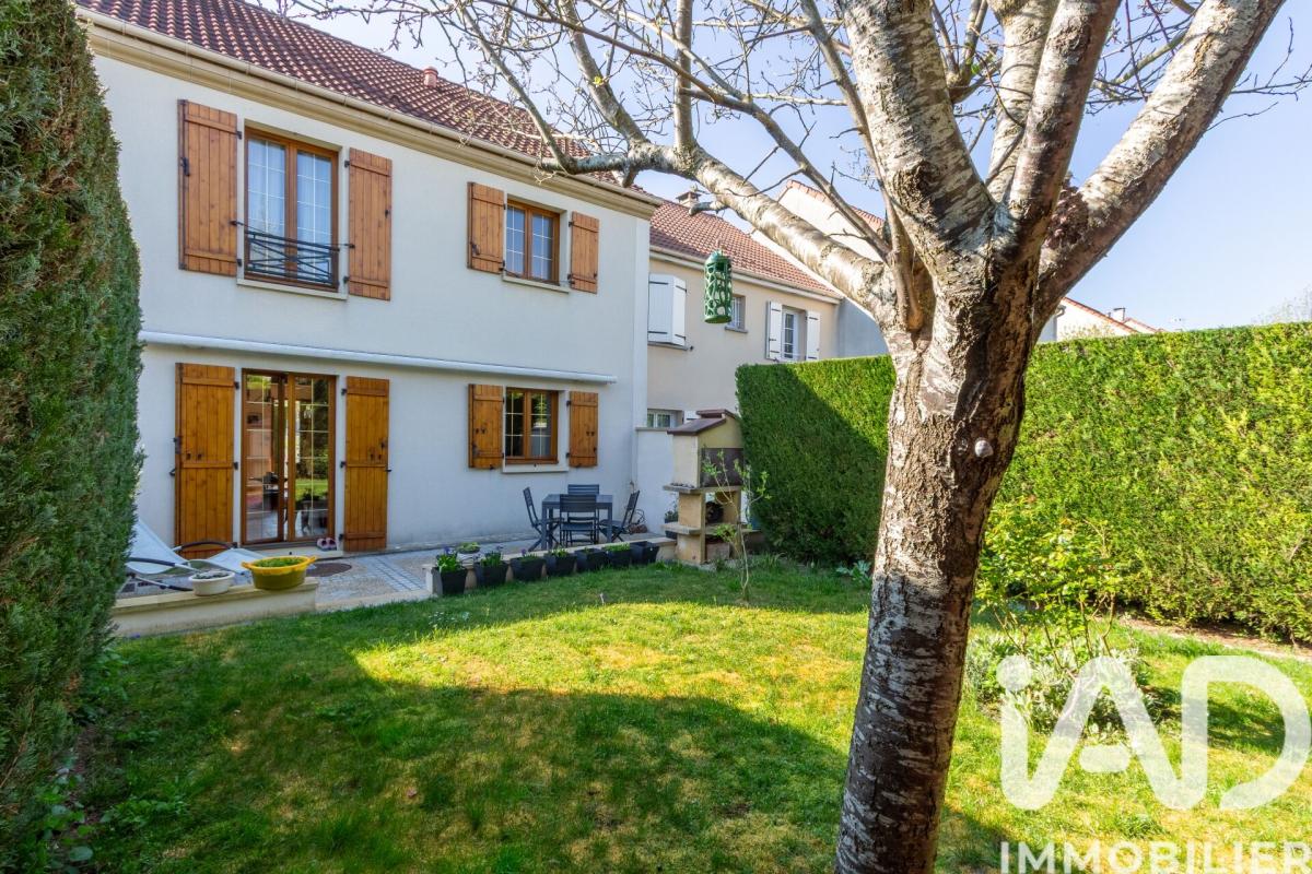 Maison 5 Pièce(s) Issou