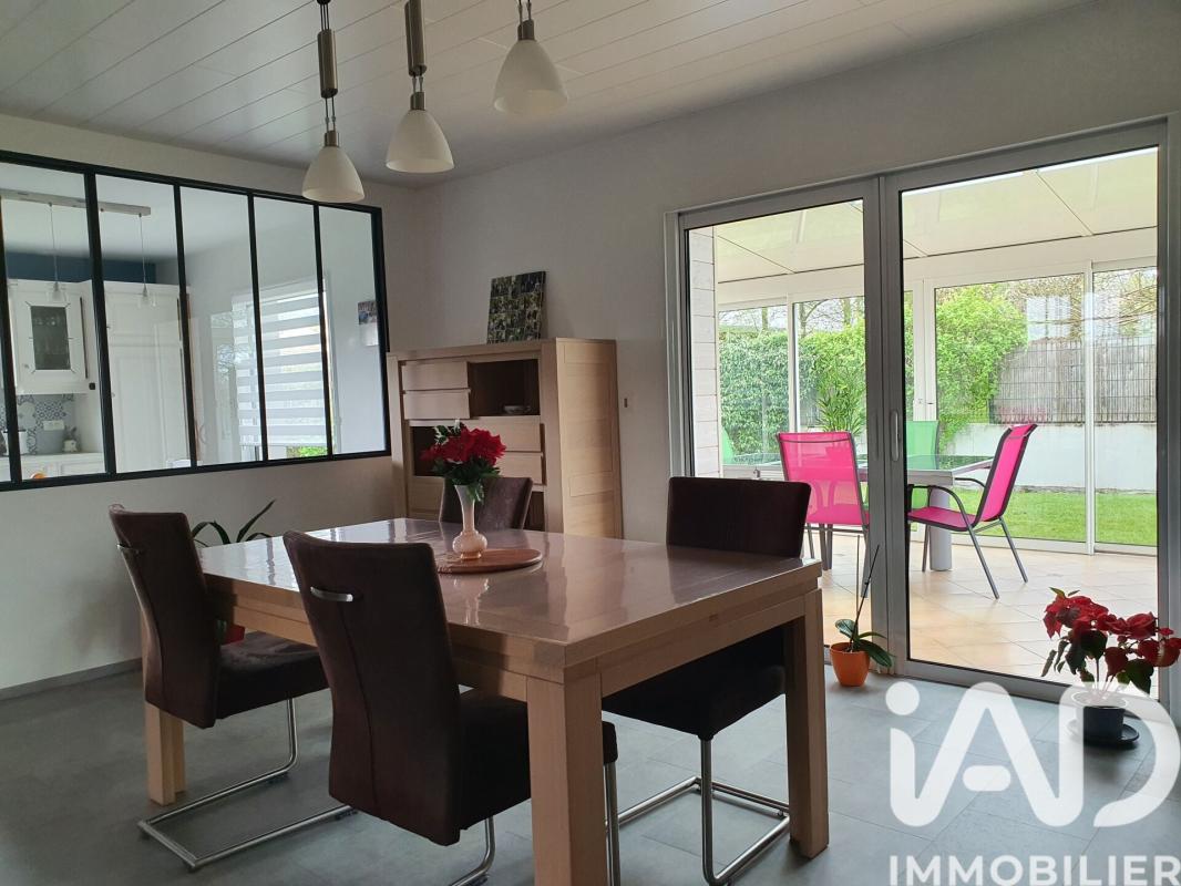 Maison 5 Pièce(s) Essarts en Bocage