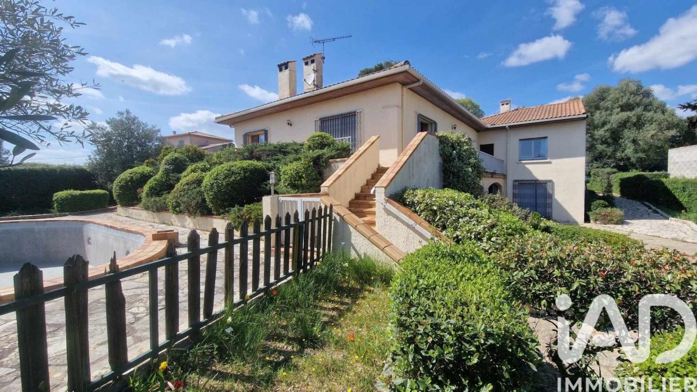 Maison traditionnelle 10 Pièce(s) Aspiran