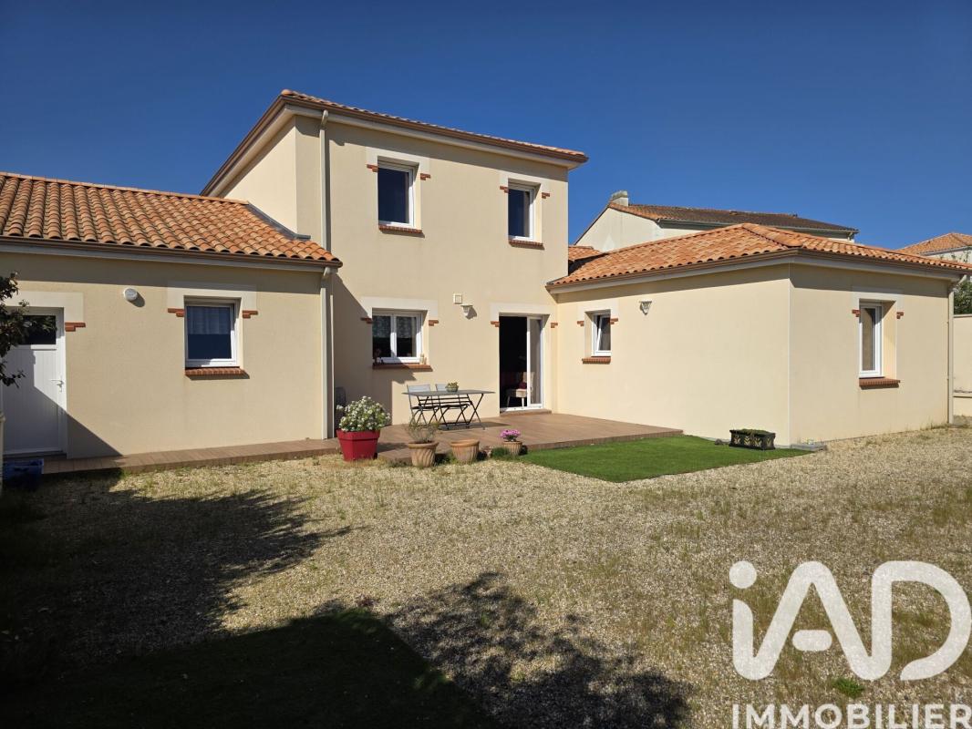 Maison 7 Pièce(s) Le Loroux-Bottereau