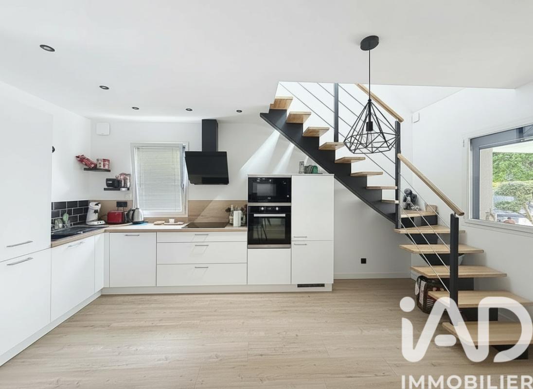 Maison d'architecte 5 Pièce(s) Saint-Lyphard