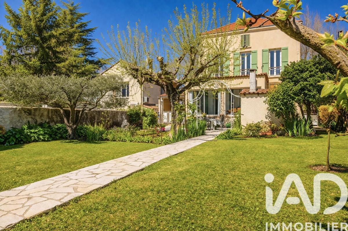 Propriété 6 Pièce(s) Saint-Zacharie