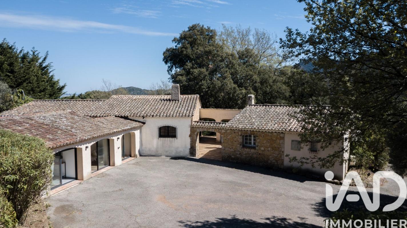 Maison 8 Pièce(s) Les Adrets-de-l'Estérel