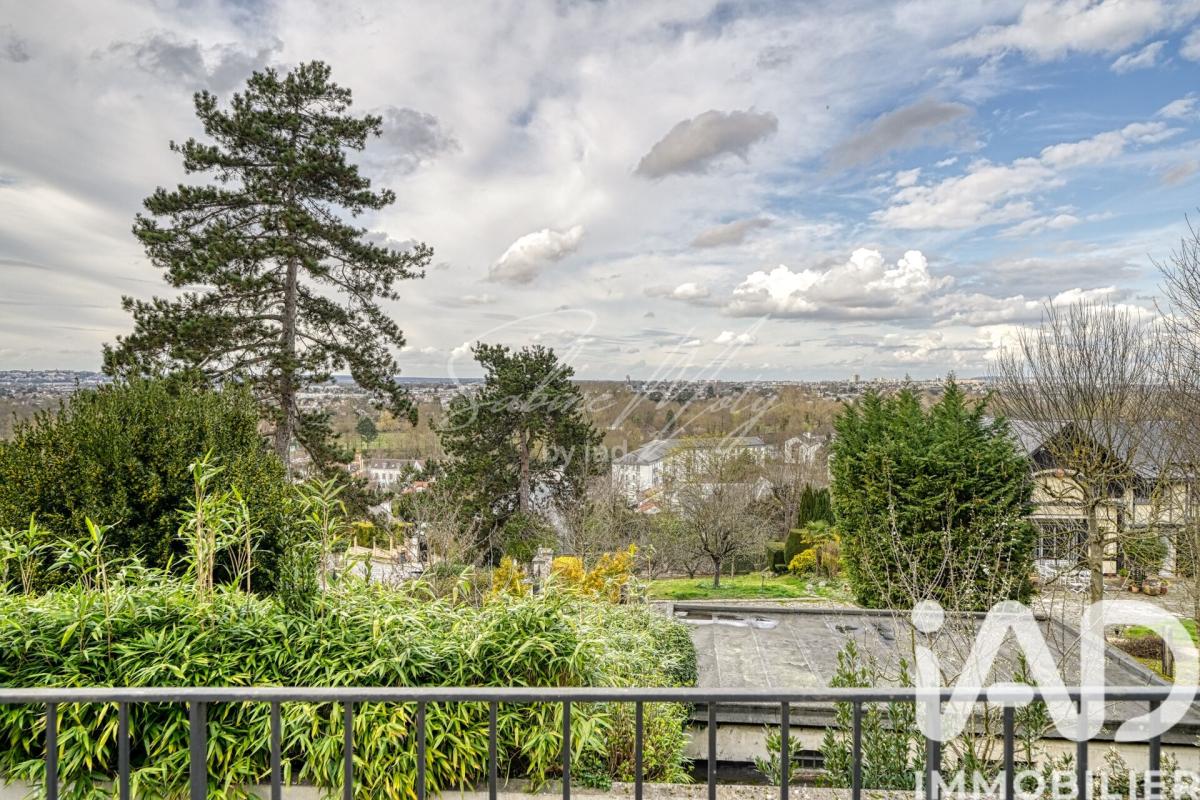 Maison 7 Pièce(s) Bougival