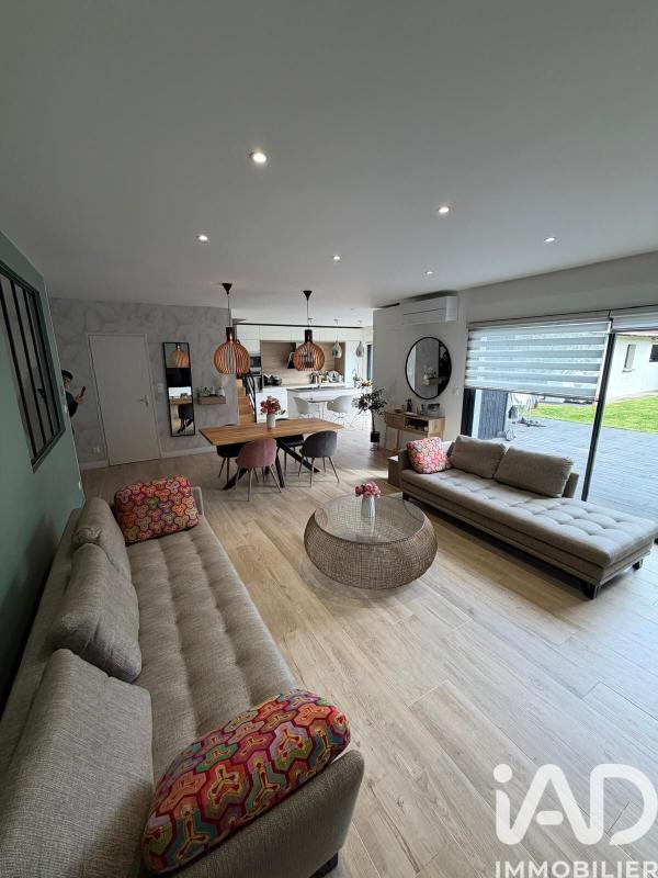 Maison d'architecte 7 Pièce(s) Paray-Vieille-Poste