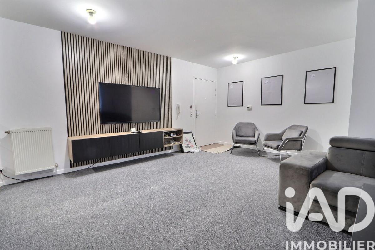 Appartement 3 Pièce(s) Stains