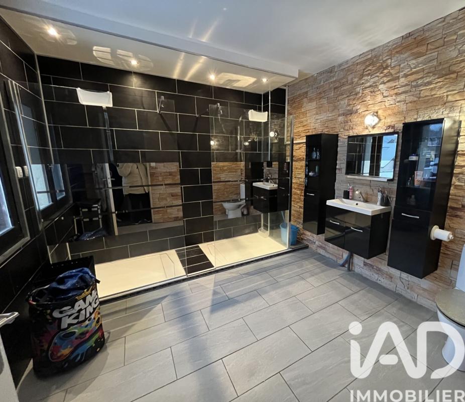 Maison 4 Pièce(s) La Brosse-Montceaux