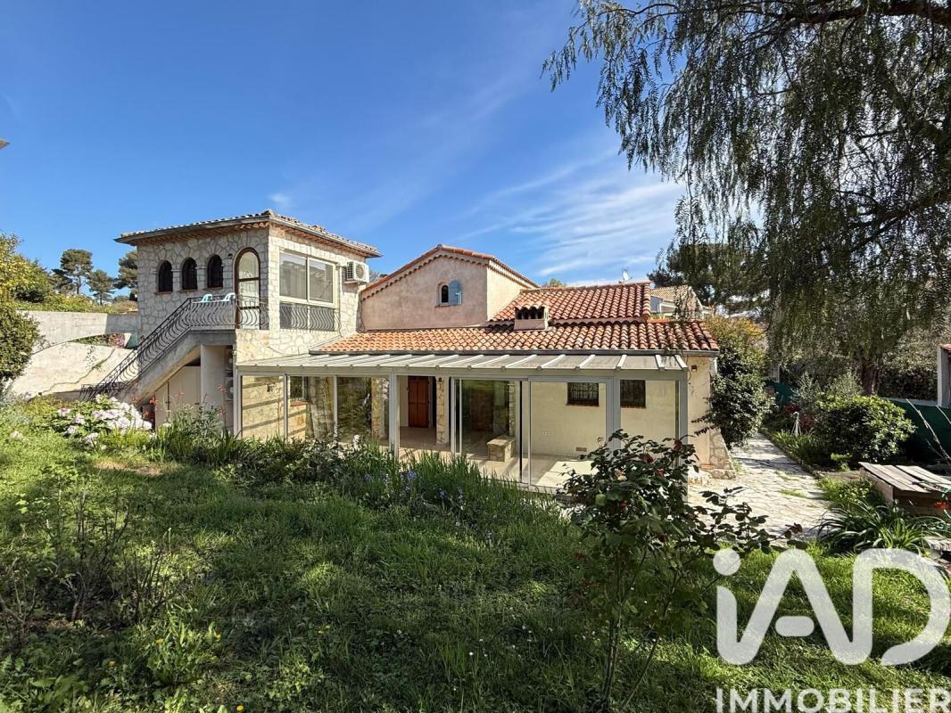Maison 5 Pièce(s) Cagnes-sur-Mer