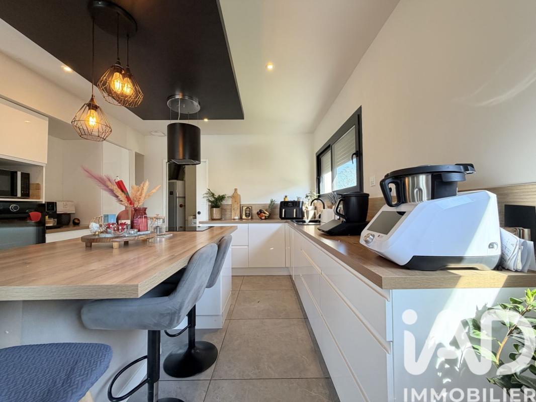 Maison 5 Pièce(s) La Ville-Dieu-du-Temple