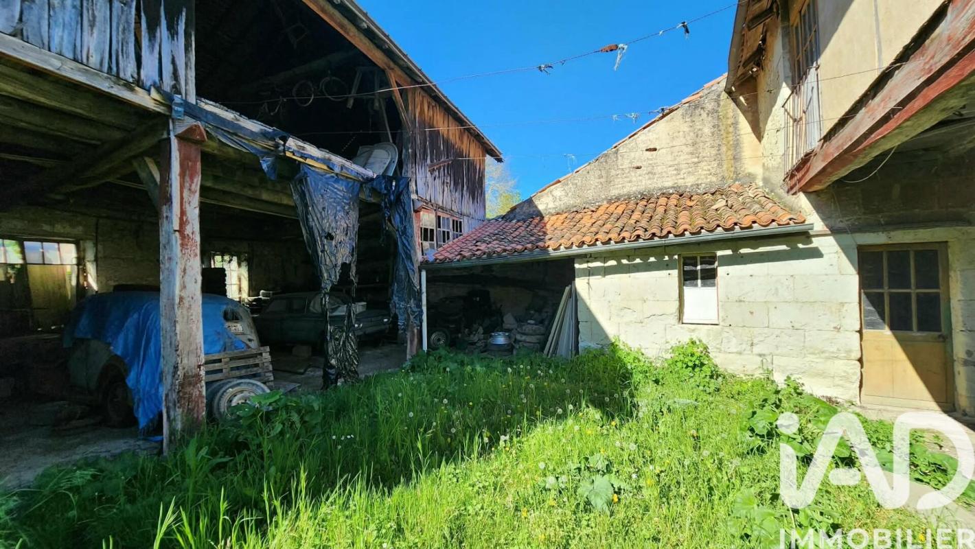 Maison de ville 5 Pièce(s) Saint-Martin-la-Pallu