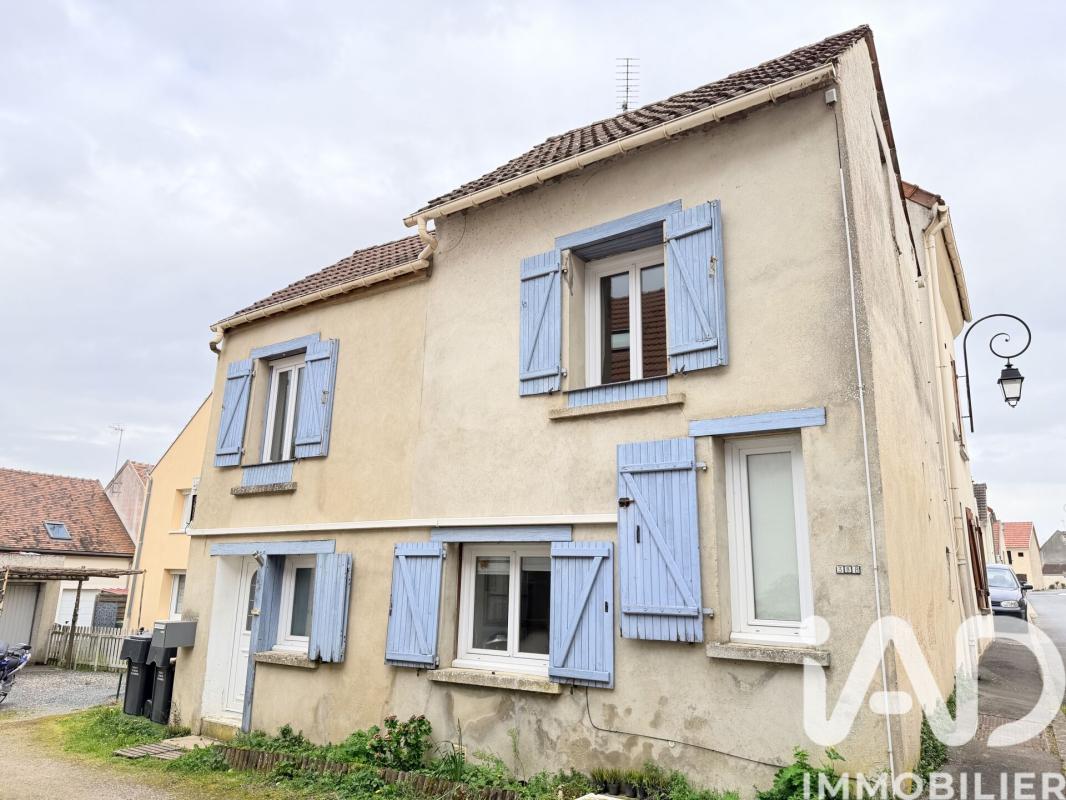 Maison 3 Pièce(s) Saint-Jean-les-Deux-Jumeaux