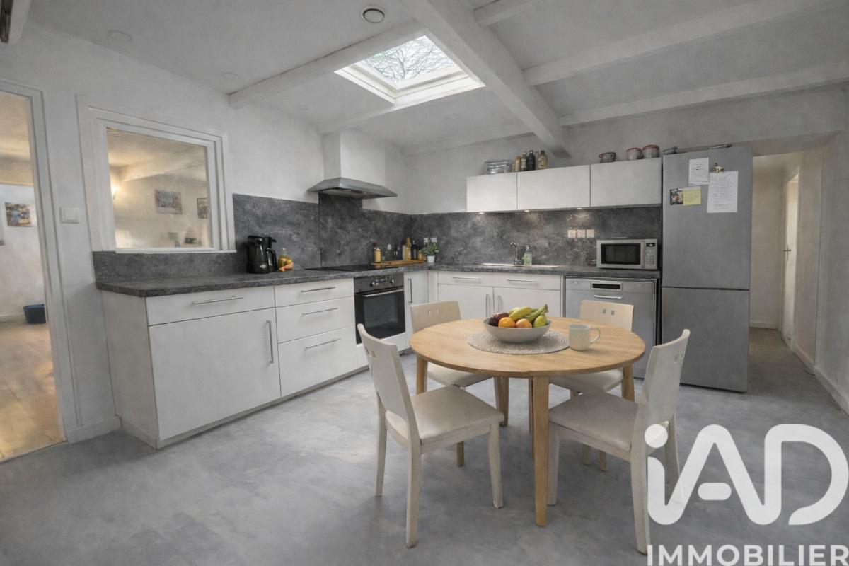 Maison de village 4 Pièce(s) Sainte-Anastasie-sur-Issole